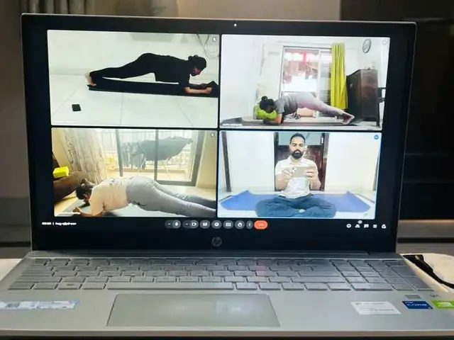 Online group yoga class